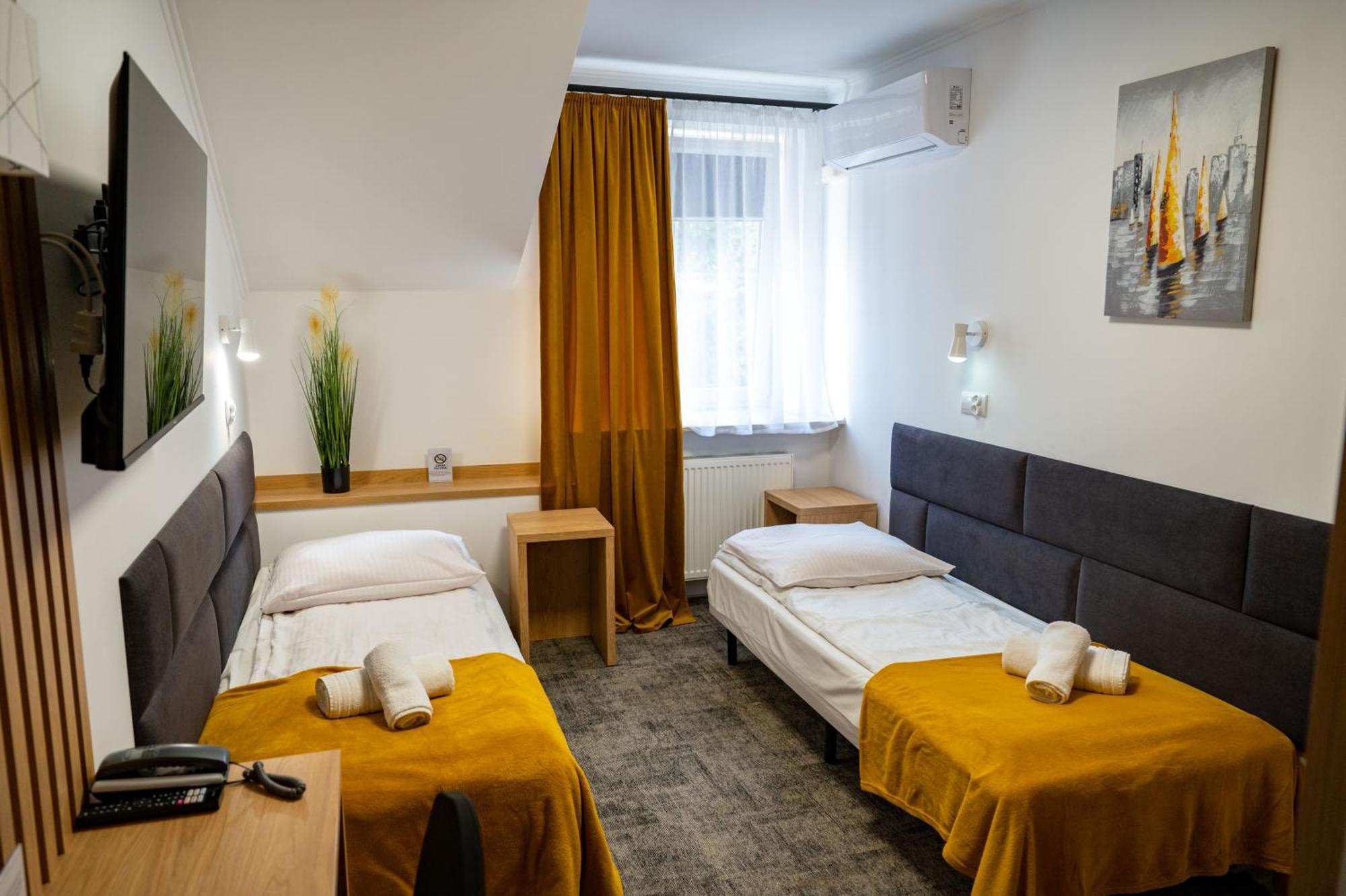 Hotel Duet Chełm Exterior foto