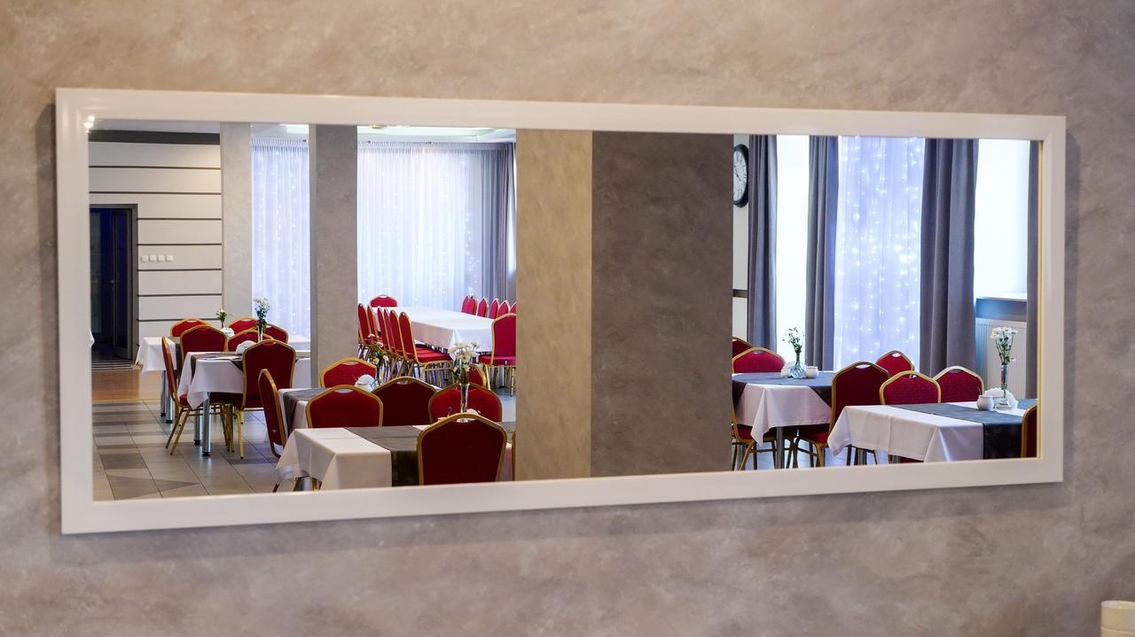 Hotel Duet Chełm Exterior foto